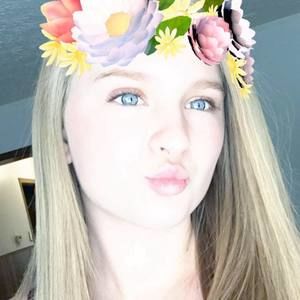 Meet your Posher, Katrina